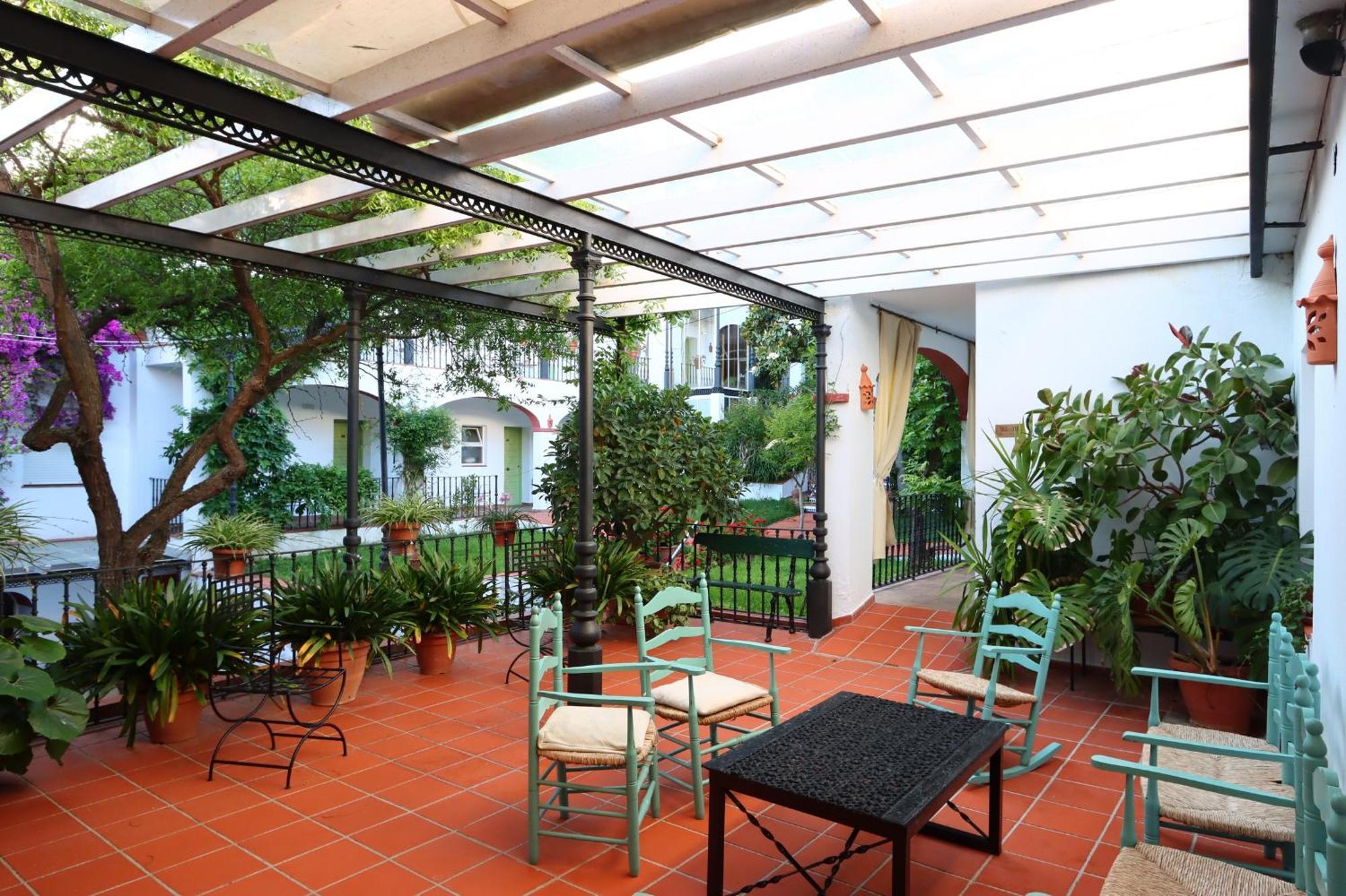 Hotel Varinia Serena - Balneario De Alange Buitenkant foto