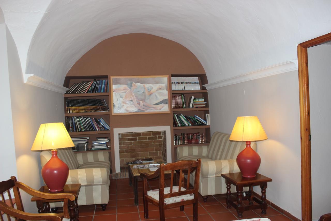 Hotel Varinia Serena - Balneario De Alange Buitenkant foto