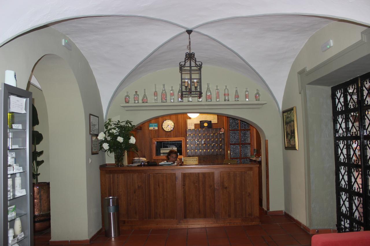 Hotel Varinia Serena - Balneario De Alange Buitenkant foto